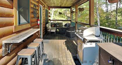 Bear Paws by Taylor Made Deep Creek