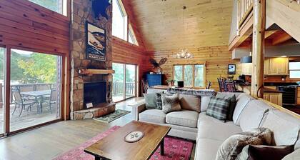 Bear Hollow Lodge by Taylor Made Deep Creek