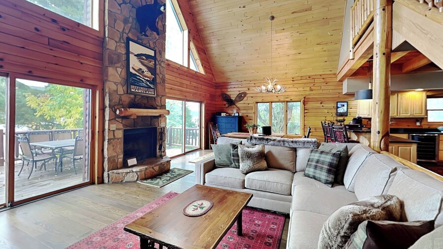 Bear Hollow Lodge by Taylor Made Deep Creek