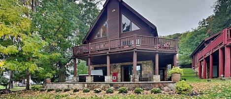 House (5 Bedrooms) | Exterior