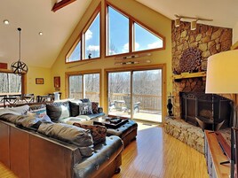 House (4 Bedrooms) | Property amenity