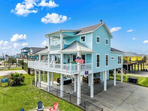 Exterior - Sunset Paradise | Hot Tub, Tiki Bar, Pet-Friendly (Bolivar Peninsula)