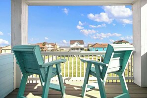 Unclassified image, 5 of 42, button