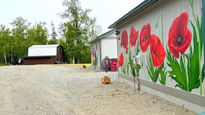 Property grounds - Hyer Mountain Vista-Knik Bungalow (Palmer)