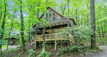 Bearadise Found by Taylor Made Deep Creek