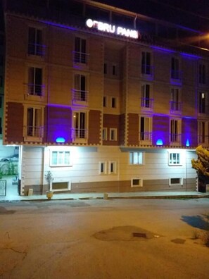 City Suite, 1 Bedroom, Sea View | Property entrance