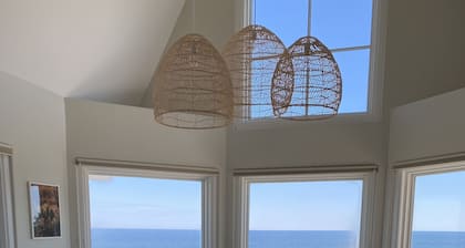 45 Steps - The Culinary Beachside Inn
