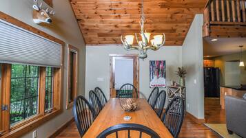 Casa (4 Bedrooms) | Servicio de la propiedad