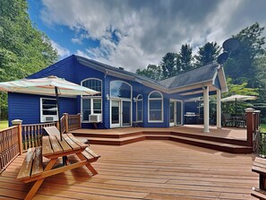 Rumah (3 Bedrooms) | Bagian depan properti