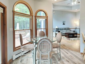 House (3 Bedrooms) | Property amenity