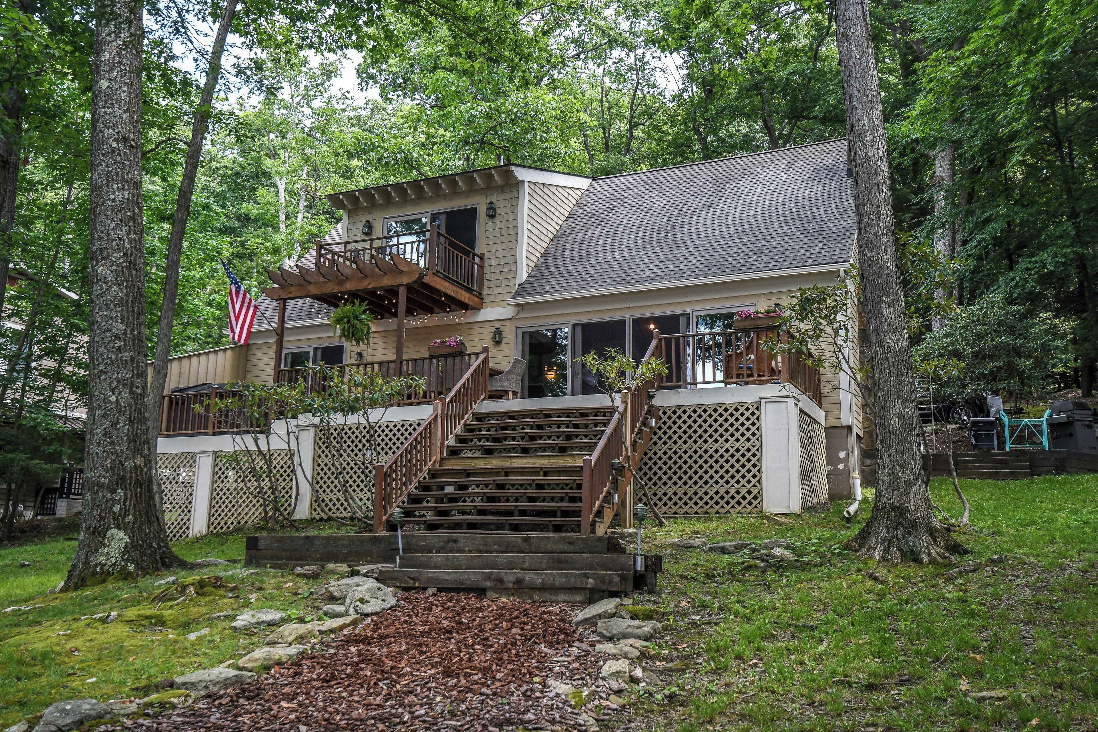 House (3 Bedrooms) | Front of property