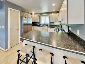 House (5 Bedrooms) | Property amenity - Better Lake Than Never by Taylor Made Deep Creek (Oakland)