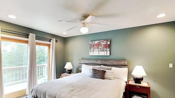 House (5 Bedrooms) | Property amenity
