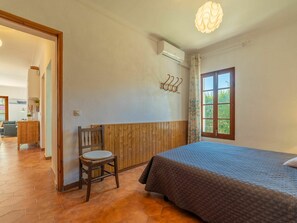 3 bedrooms, travel cot, free WiFi