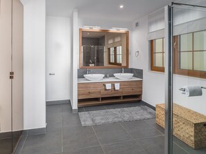 ヘアドライヤー