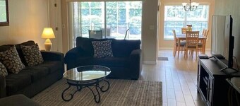 Cozy 3Be/2Ba Home, Heated Pool/Spa, near Orlando-Disney, Universal, Golf Course.