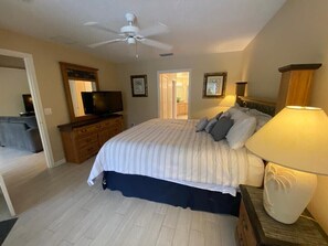 3 bedrooms, in-room safe, iron/ironing board, free WiFi - Cozy 3Be/2Ba Home, Heated Pool/Spa, near Orlando-Disney, Universal, Golf Course. (Davenport)