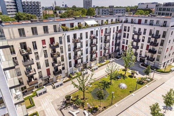 Exterior - Hip Mitte 1BR near Potsdamer Platz & Nollendorfplatz, by Blueground (Berlin)