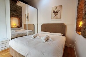 2 soverom, strykejern/-brett, wi-fi og sengetøy