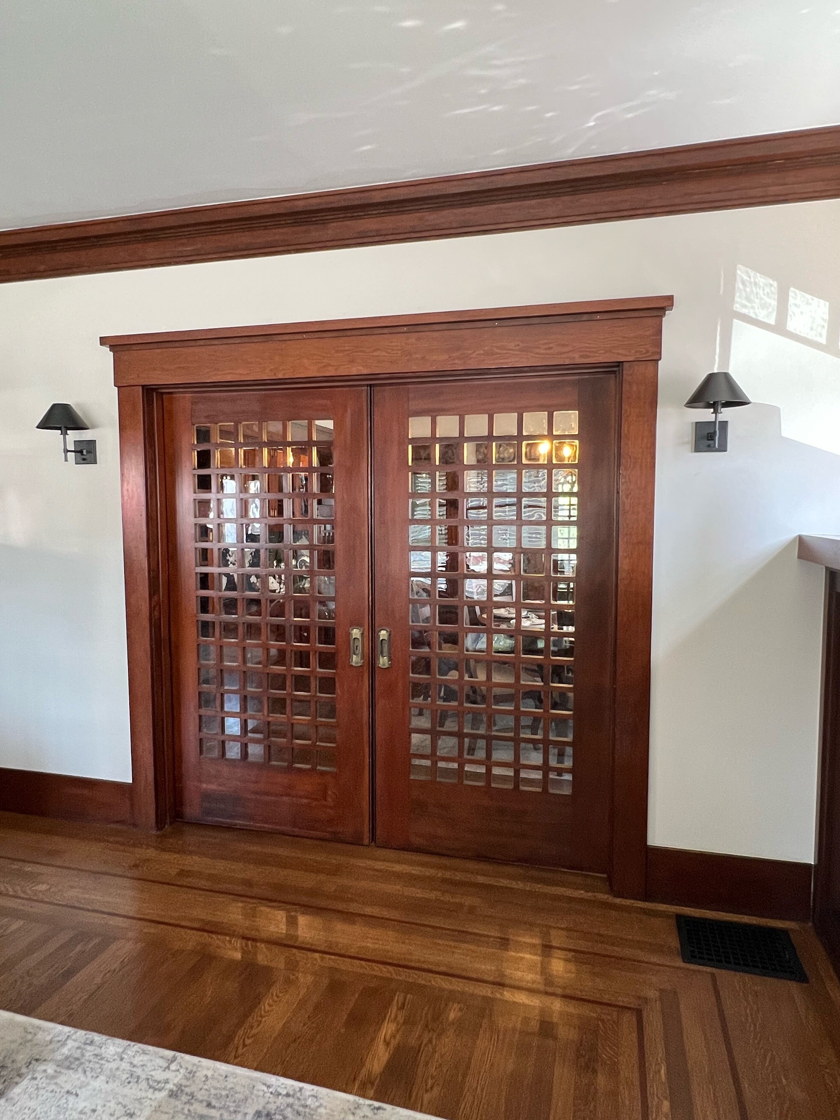 Jacobs House - Historical Craftsman in downtown SR