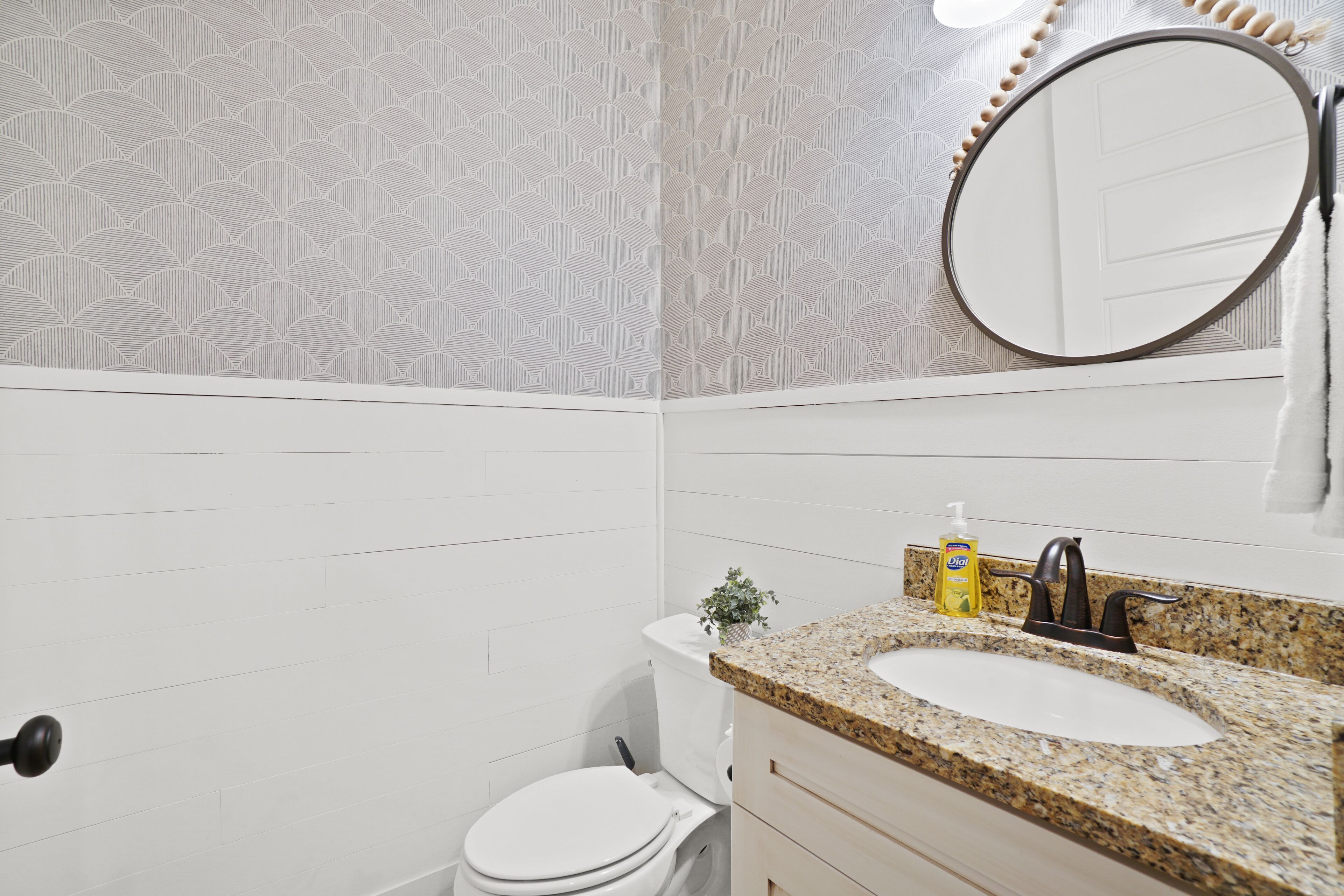 7-8 Min Walk to Beach! 2 Min Golf Cart Ride! Large Family Home.