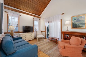 NH340: Gillam Hall | BL Den