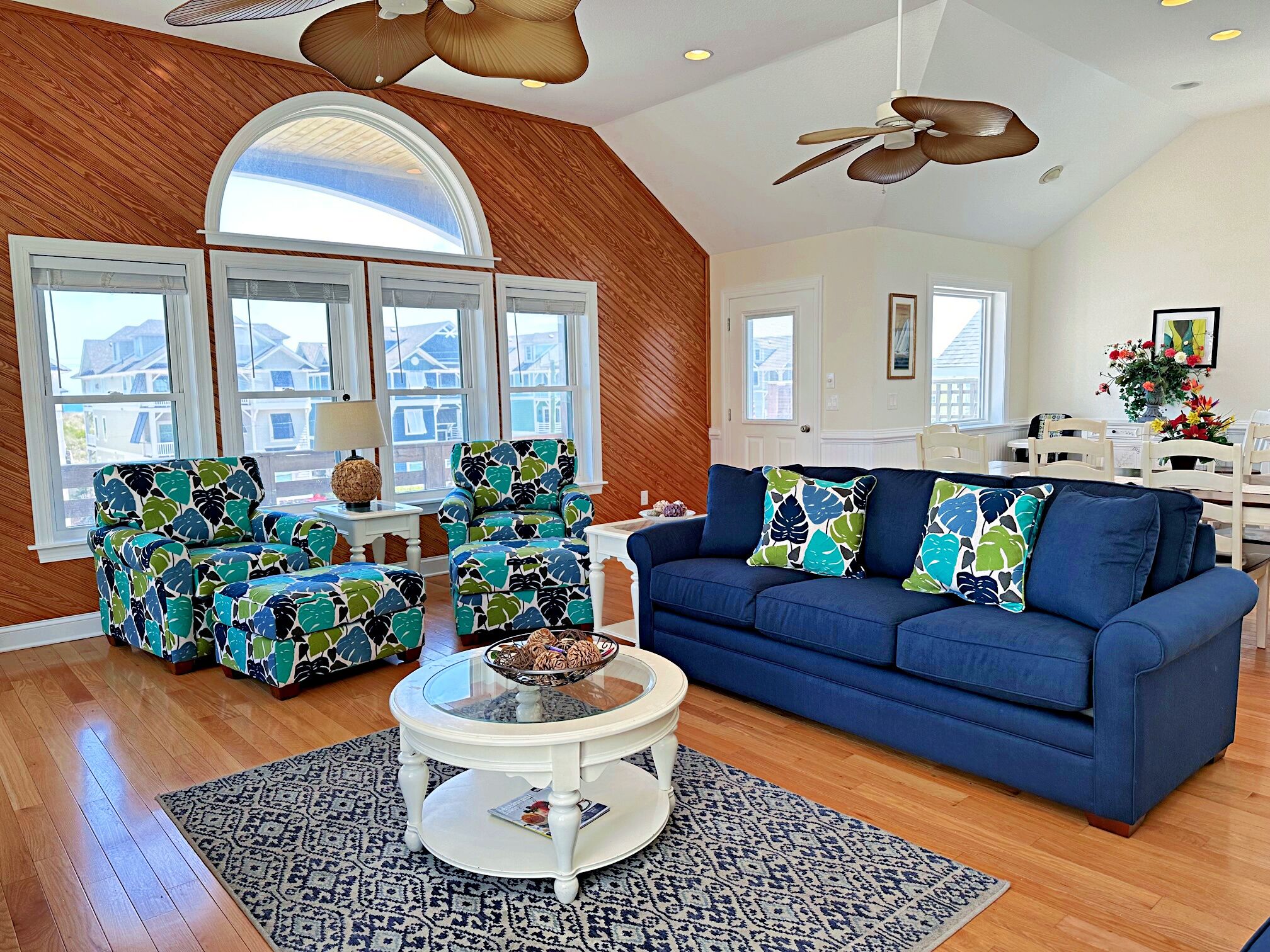 Semi-Oceanfront, private pool, hot tub, elevator & Dog Friendly!