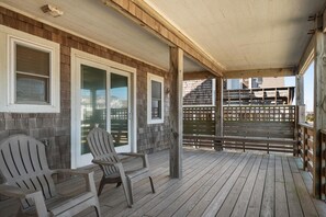 Terrace/patio - South Fork Farms 10-Ocean Views, pool, hot tub, elevator & close to the beach! (Nags Head)