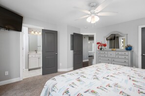 5 bedrooms, iron/ironing board, free WiFi, bed sheets - Phelps: Semi-oceanfront w/private pool, hot tub, rec and media room & elevator! (Nags Head)