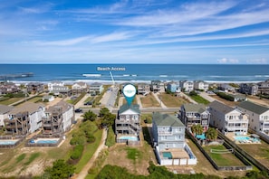 Exterior - Moonstruck: Semi-oceanfront, private pool, hot tub & beach is across the street! (Nags Head)