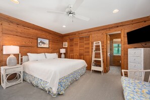 7 bedrooms, iron/ironing board, free WiFi, bed sheets - Frank Wood Cottage c. 1923-Historic, oceanfront, spacious decks and great views! (Nags Head)