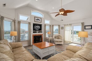 TV, caminetto, tavolo da ping pong