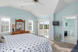 8 bedrooms, iron/ironing board, free WiFi, bed sheets