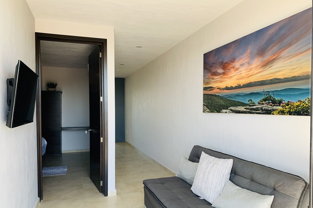 New Modern Condo built with our guest in mind