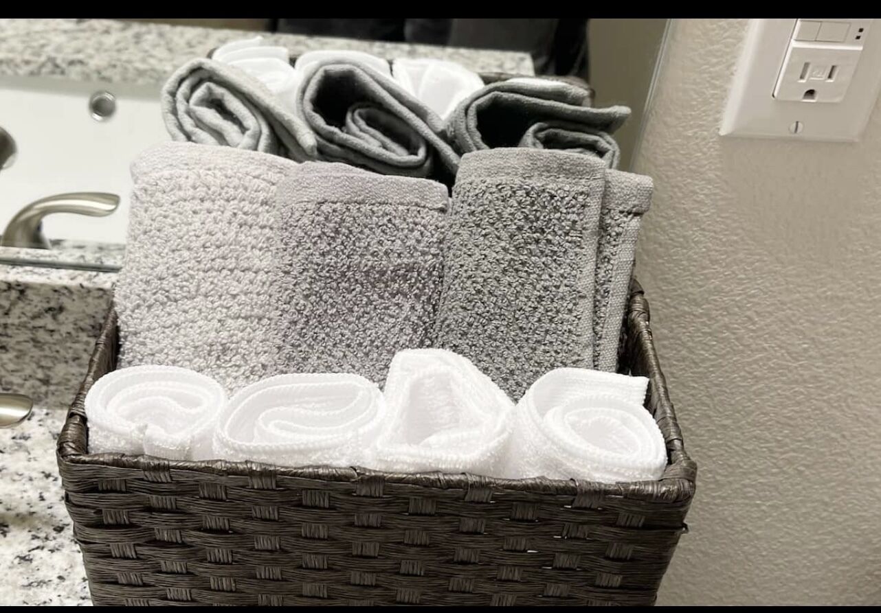 Travel Nurses  Pool, Gym & More Mayo Clinic 6-min