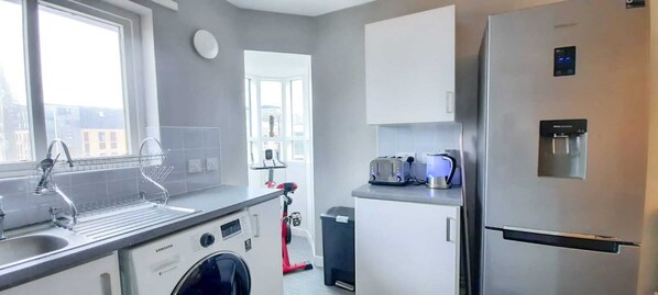 Fridge, microwave, oven, toaster