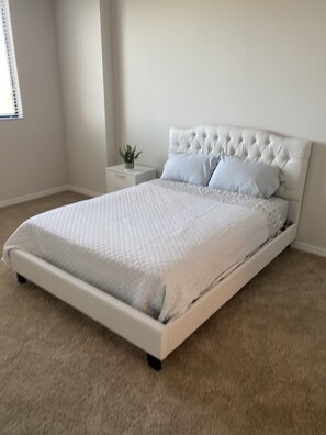 2 bedrooms, WiFi - Modern 2 BR condo with downtown and city views (West Miami)