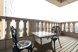 Deluxe Triple Room | Terrace/patio - Xinshe - Linsen (Taipei)