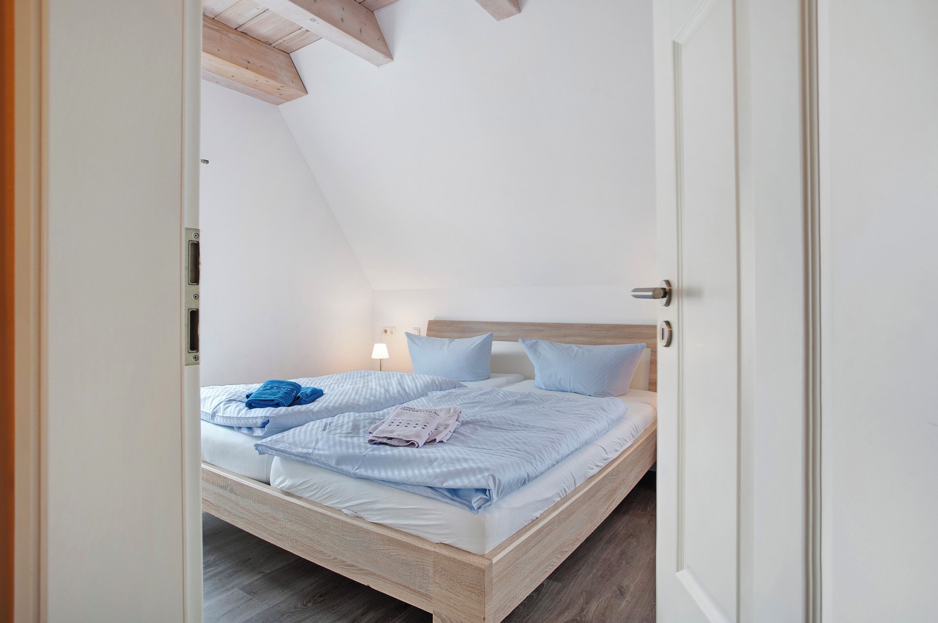 3 chambres, fer et planche à repasser, Wi-Fi gratuit, draps fournis