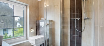 Holiday Home 'Seestern' Close to the Beach with Garden, Wi-Fi & Sauna