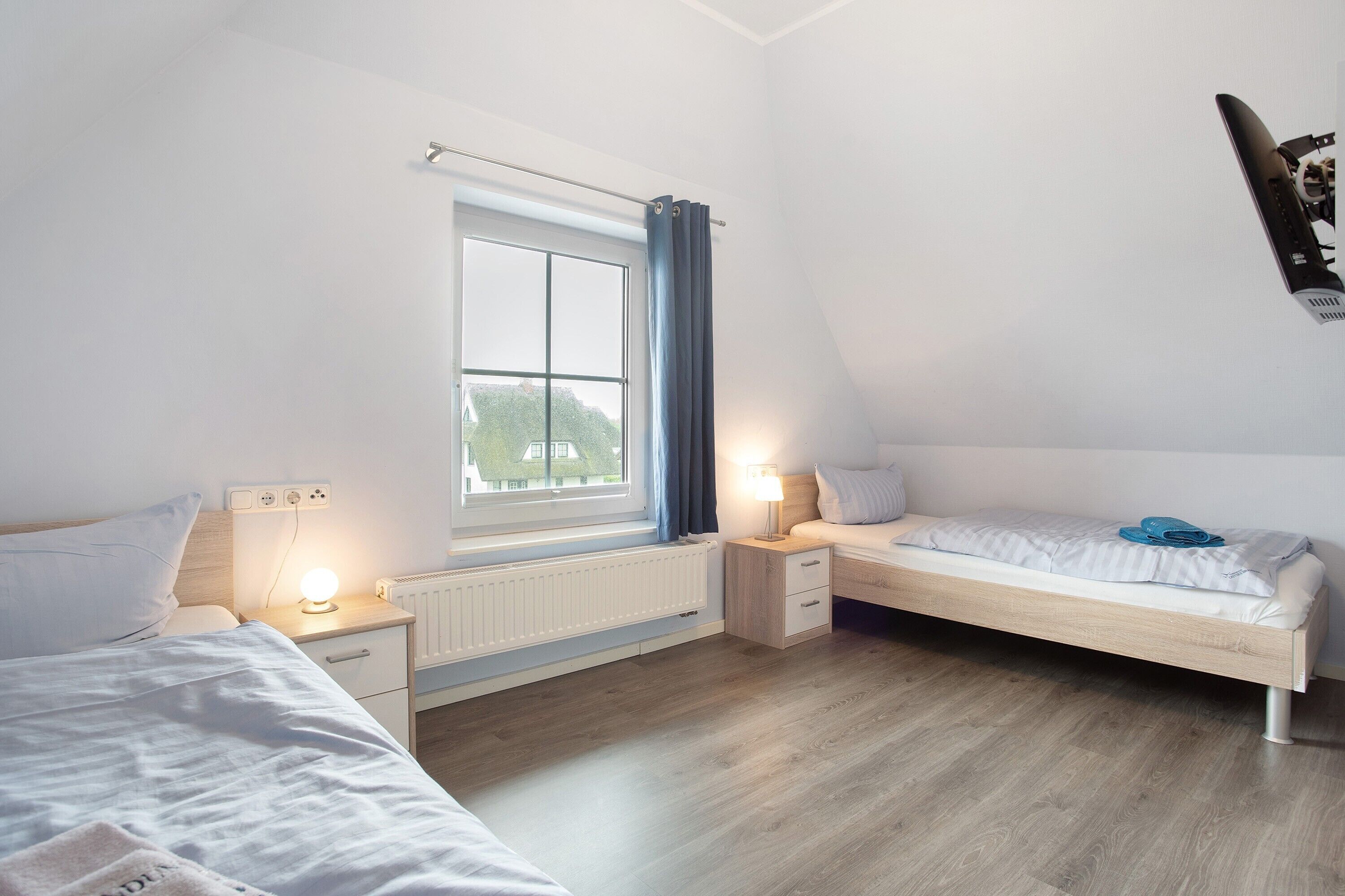 3 makuuhuonetta, silitysrauta/-lauta, ilmainen Wi-Fi, vuodevaatteet