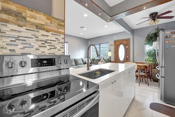 Fridge, microwave, dishwasher, toaster