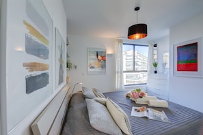 1 chambre, fer et planche Ă repasser, Wi-Fi gratuit, draps fournis