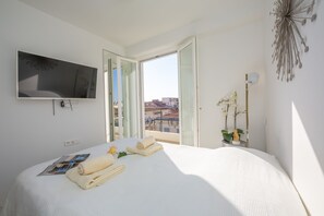 2 bedrooms, free WiFi, bed sheets - Rooftop At Palais De La Buffa, Nice, France (Nice)