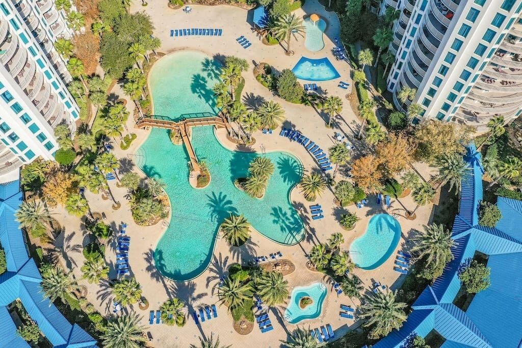 Palms Beauty, Views of Lagoon Pools and Gulf, 2BR sleeps 6