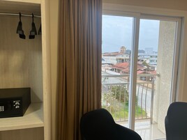 Premium Quadruple Room