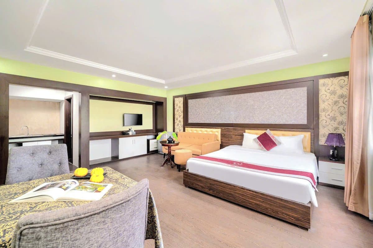 Deluxe Studio, City View