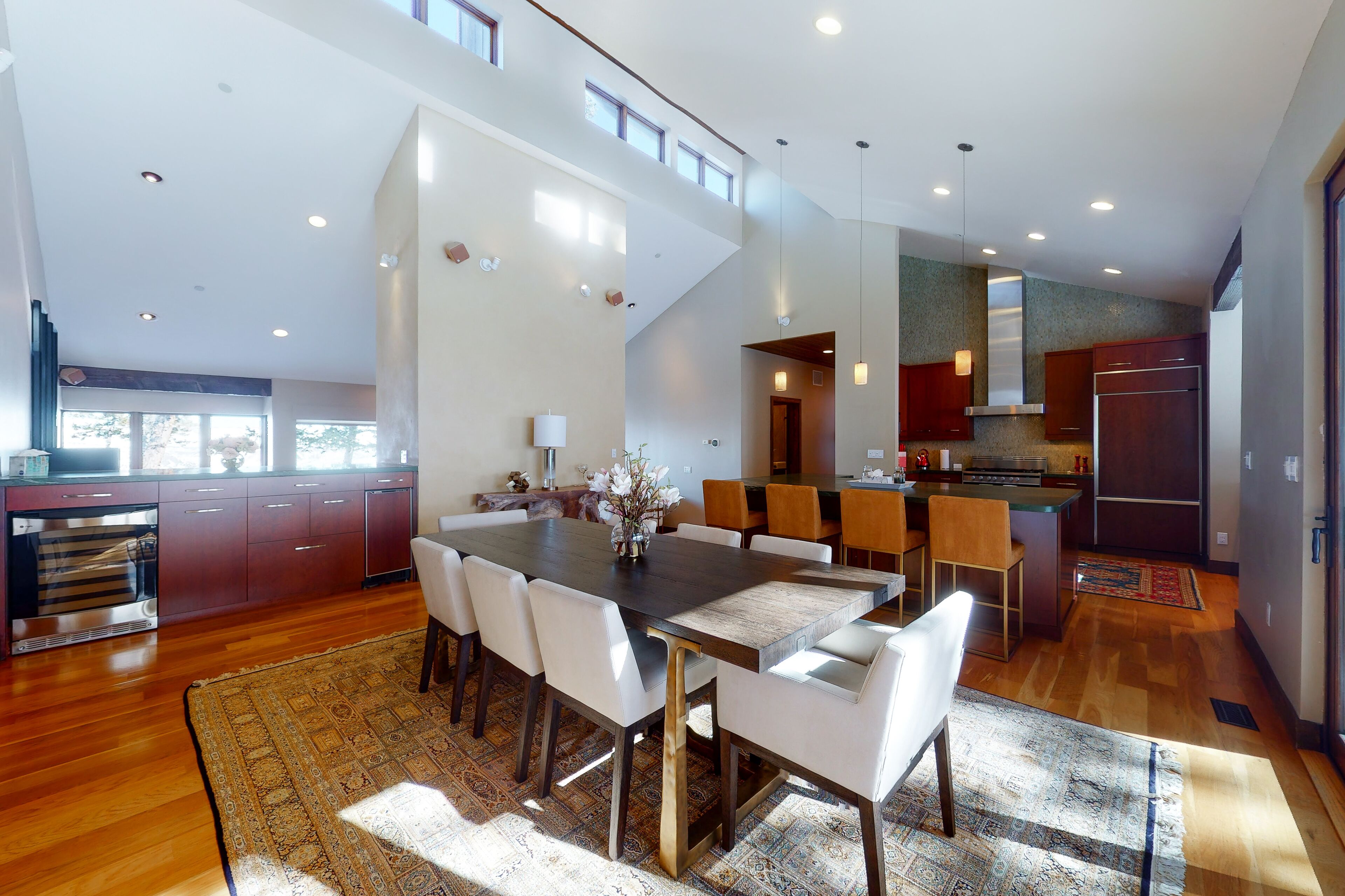 Luxury home with private hot tub - mountain views, gourmet kitchen & fireplace