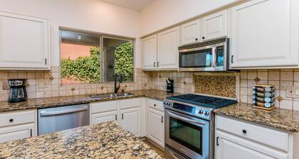 Dog-friendly golf course home with pool, spa, pool table, WiFi & Peloton