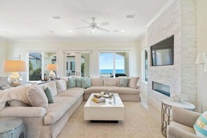 TV, peis og kontorer